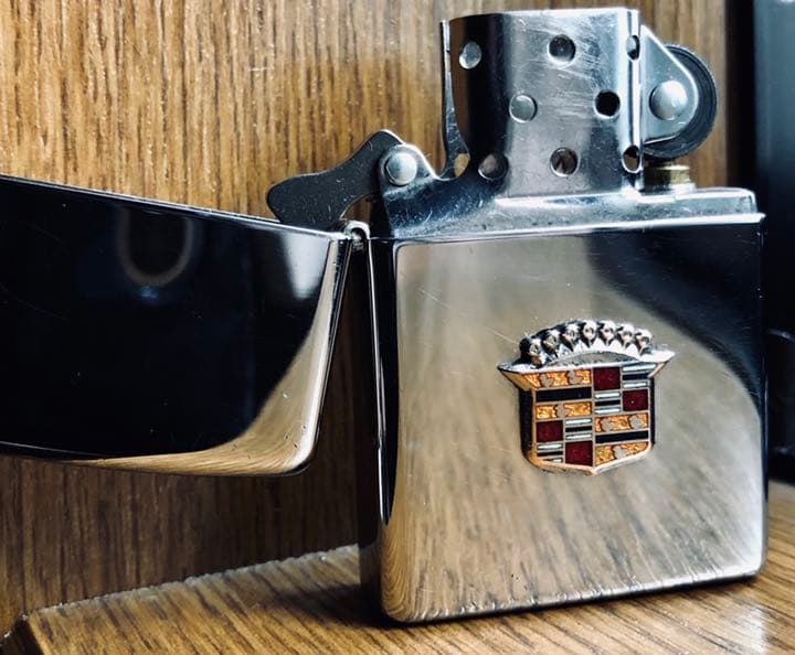 シルバー銀色◆キャデラック　エナメル七宝　◆ローライダーチカーノ♦︎程度良好