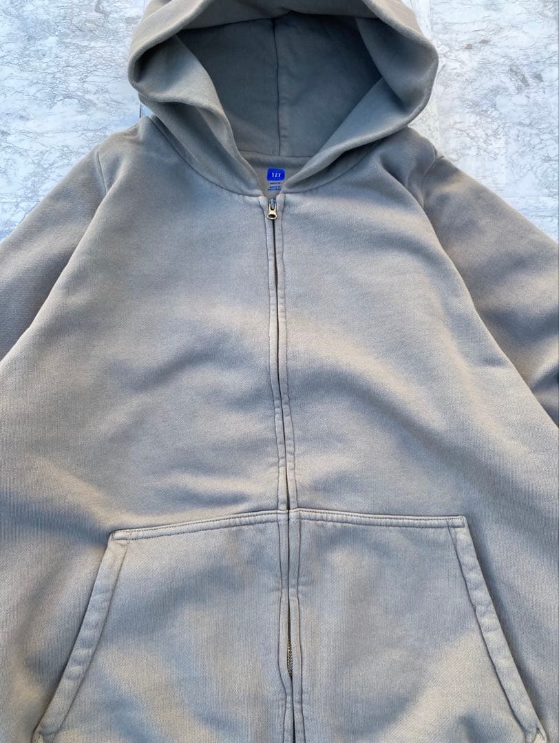 【美品・希少】Yeezy Gap ジップアップパーカー 【ベージュグレー】　短丈