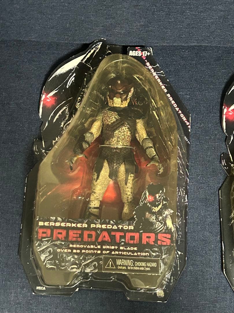 日*1様 プレデター　フィギュア　NECA