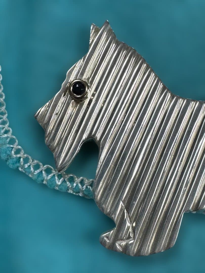 Tiffany & Co. ティファニー　サファイヤ入りテリア ブローチ