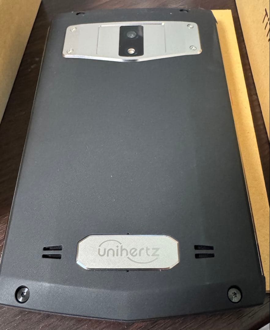 Uniherz titan QWERTYキーボードスマートフォン 本体