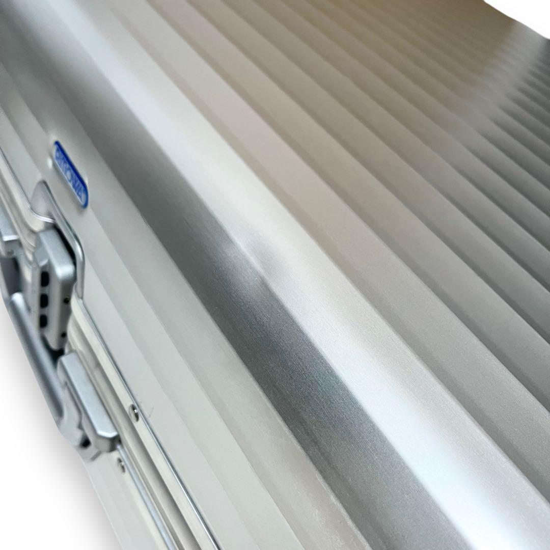 極美品・廃盤■リモワ 青ロゴ トパーズ 932.77 104L 4輪