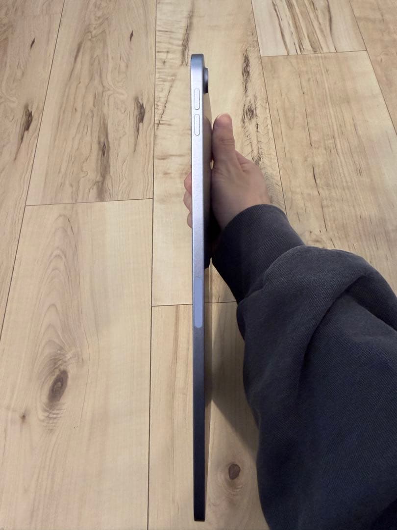 【美品】Apple iPad Air 第5世代本体　256GB