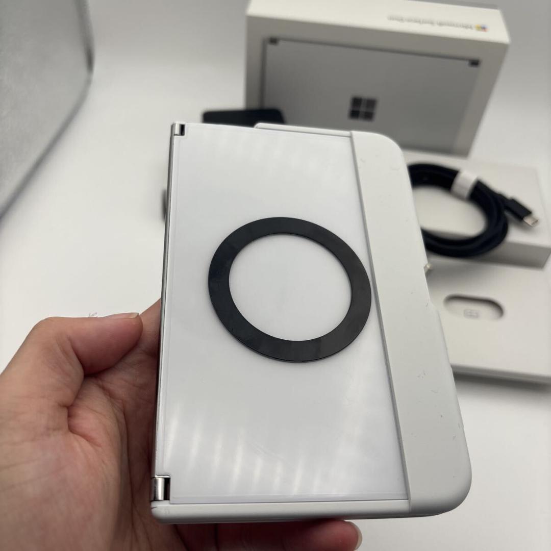 マイクロソフト サーフェス デュオ 256GB AT&T SIMフリー