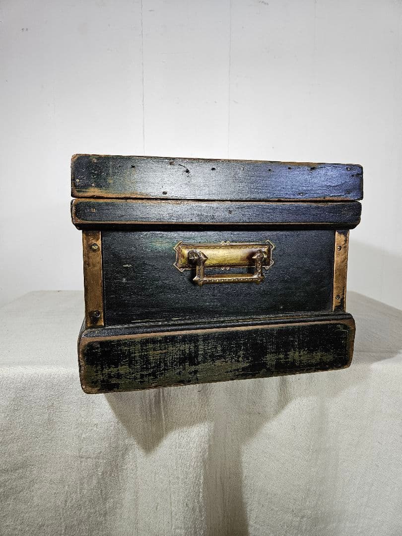 USアンティーク 古い旅行用のトランク 木箱 チェスト 木製 収納 古家具