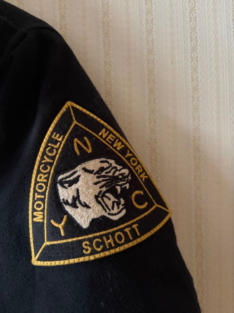 マピオンさん専用　Schott ブラック ジャンパー　美品　メンズ　Sサイズ
