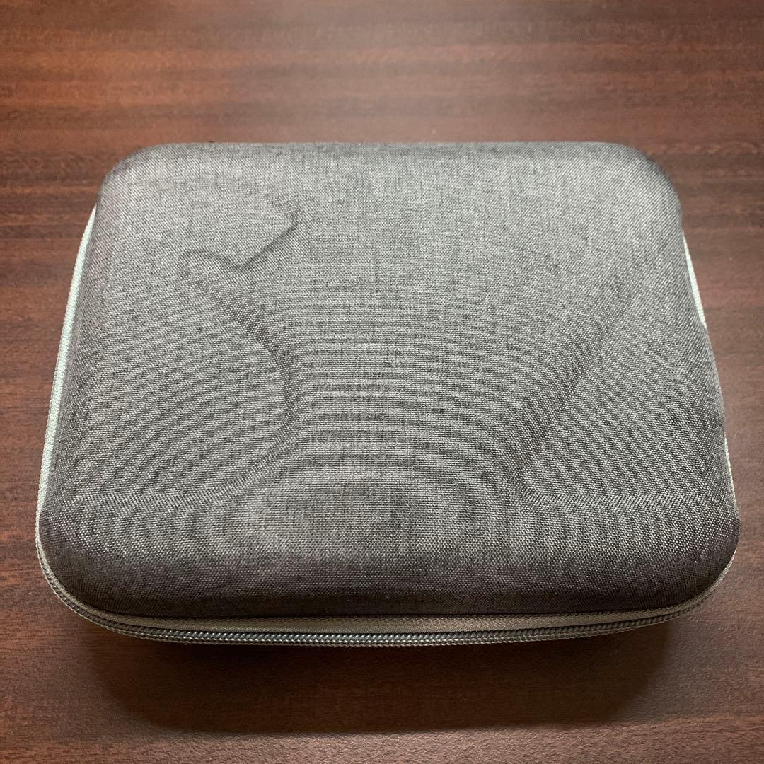 Insta360 Flow スマートフォンスタビライザー　撮影ライト、ケース付属