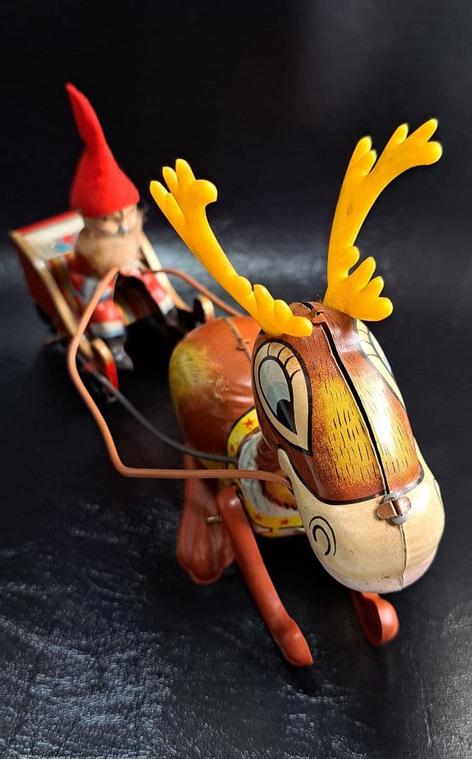 ブリキトイ サンタクロースとソリを引くトナカイ　ゼンマイ