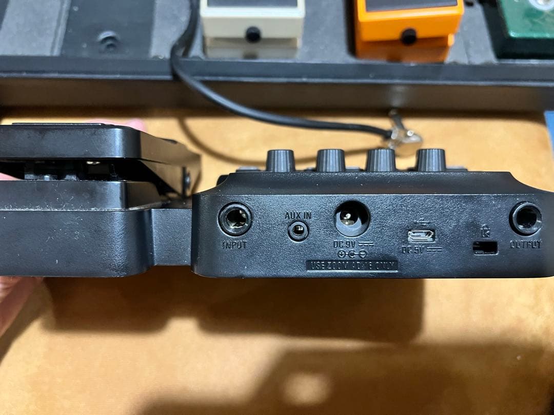 ZOOM G1x four マルチエフェクター