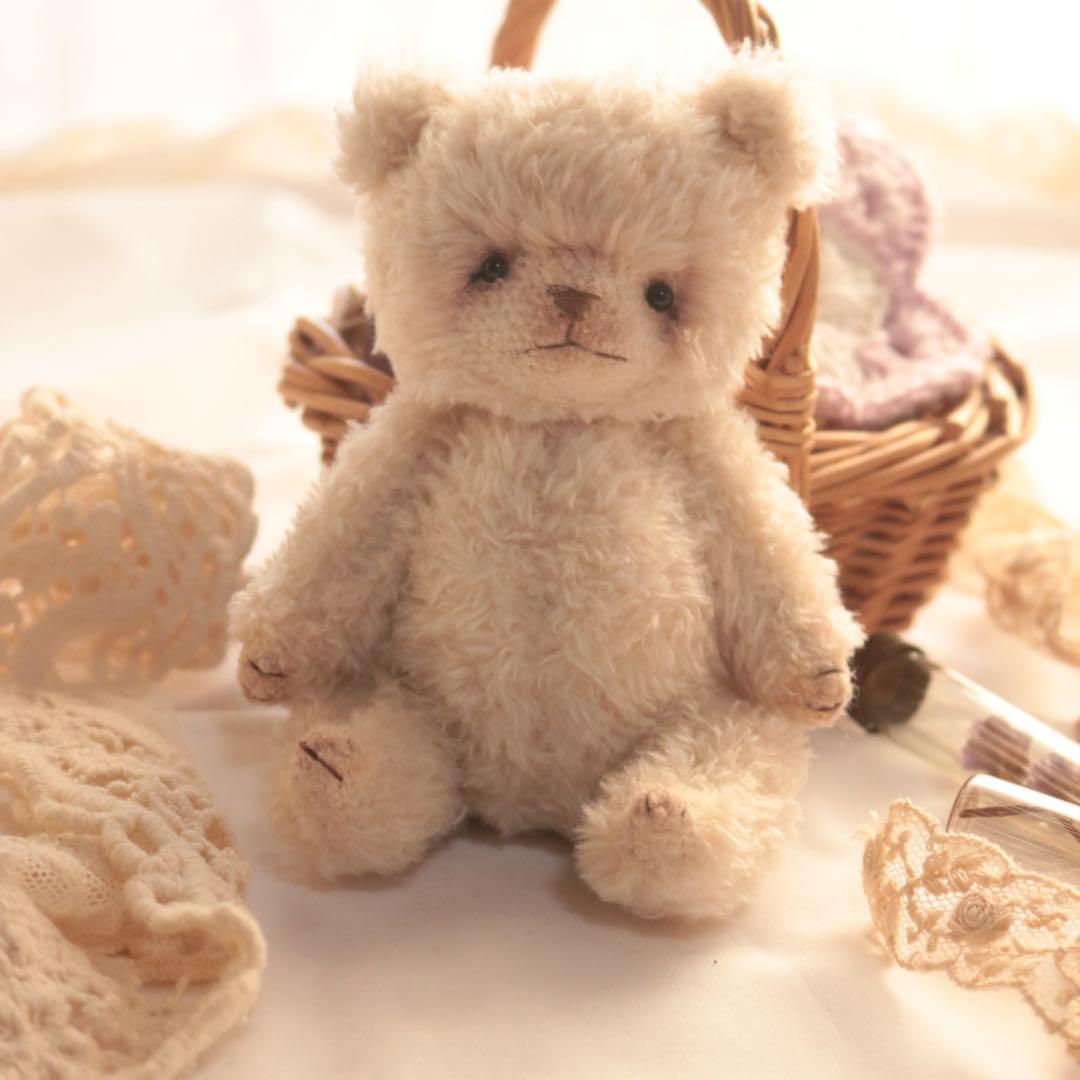 テディベア　ミニベア　14cm ハンドメイド　作家　アーティストベア　ミルクラテ