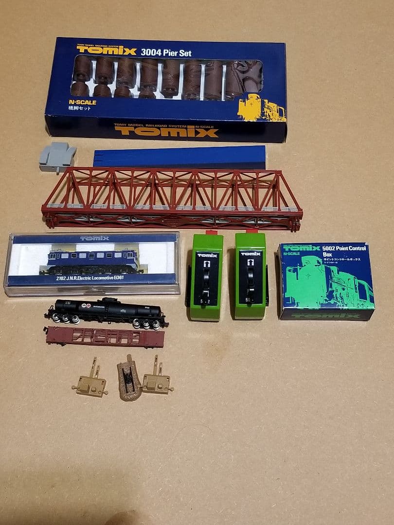 nゲージ　鉄道模型　線路　レール77本含む　ポイントコントロールボックス　橋