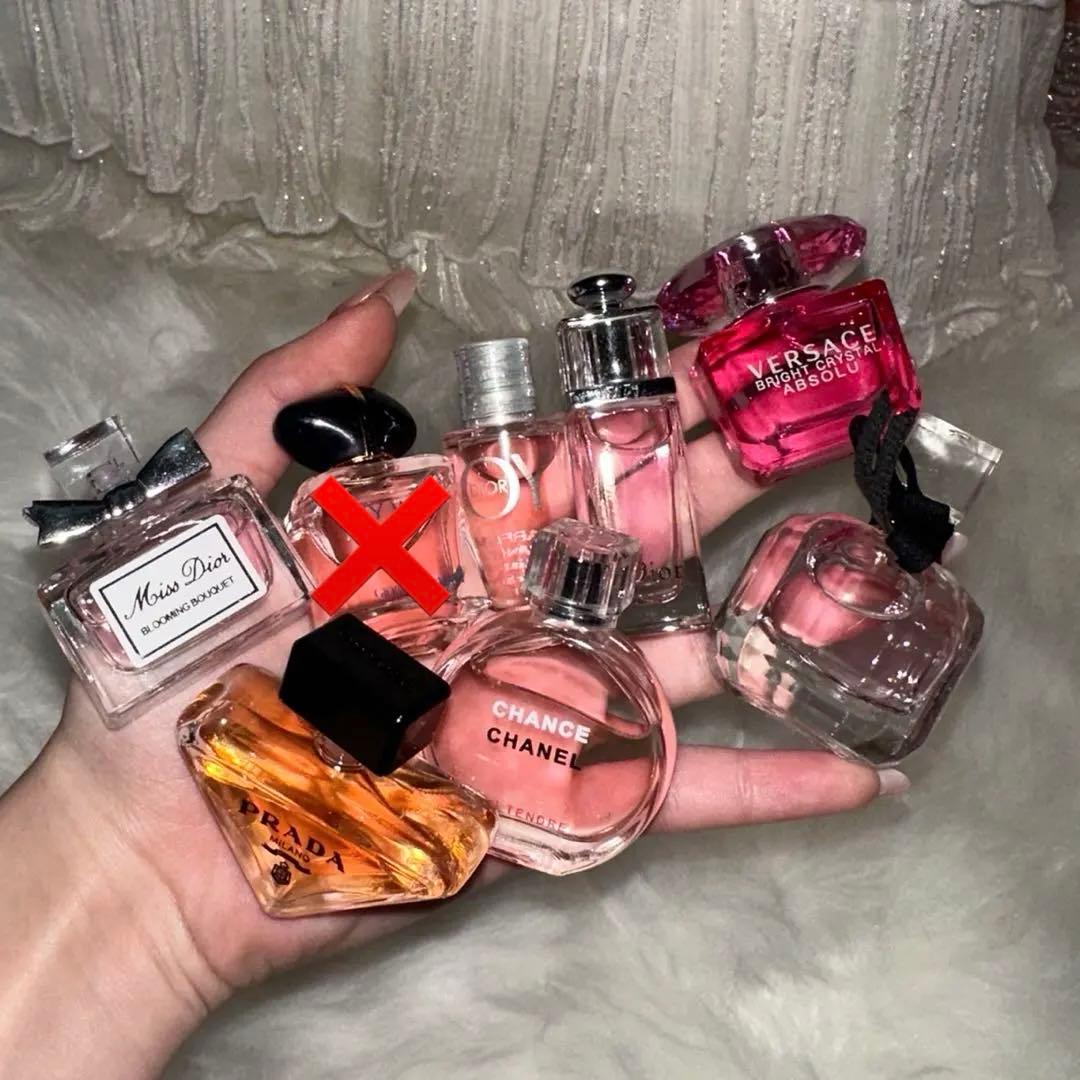 大人気！ミニ香水セット8点