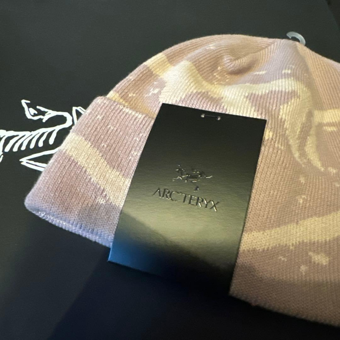 今期カナダ購入正規ARC’TERYX Grotto Toque Roseニット帽