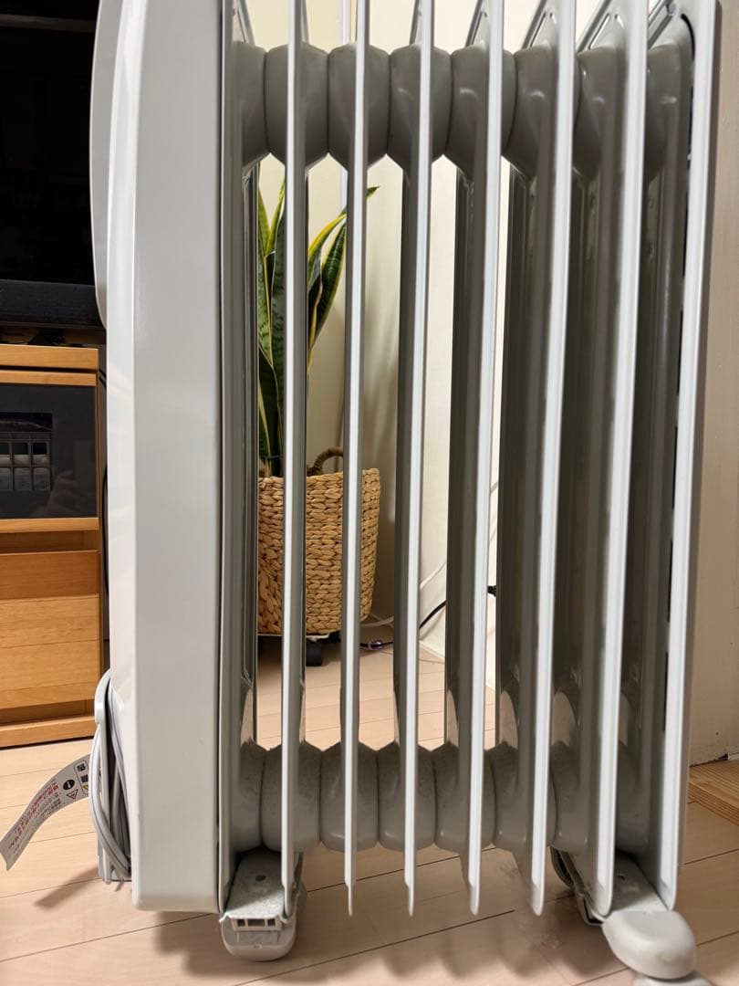 De'Longhi デジタルラディアントオイルヒーター　KHD410812