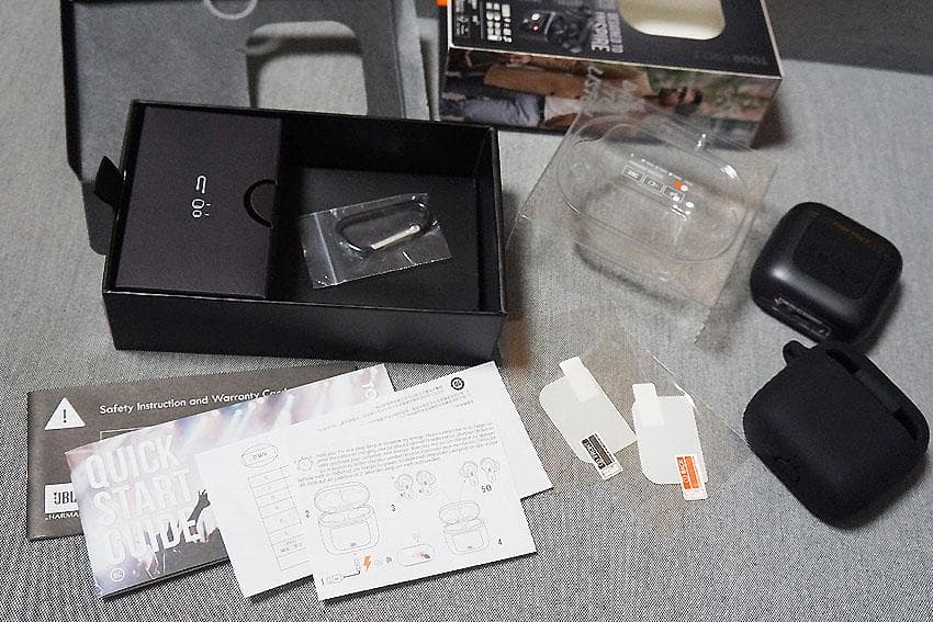 JBL Tour Pro 2 ワイヤレスイヤホン