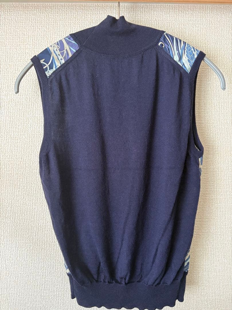 Salvatore Ferragamo シルク ニットタンクトップ ネイビー