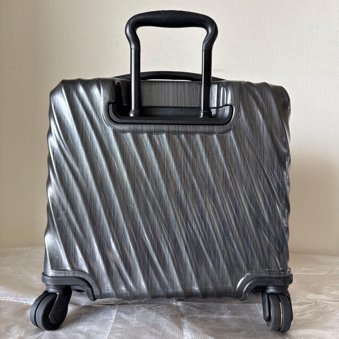 TUMI / トゥミ 19 Degree コンパクトキャリーオン