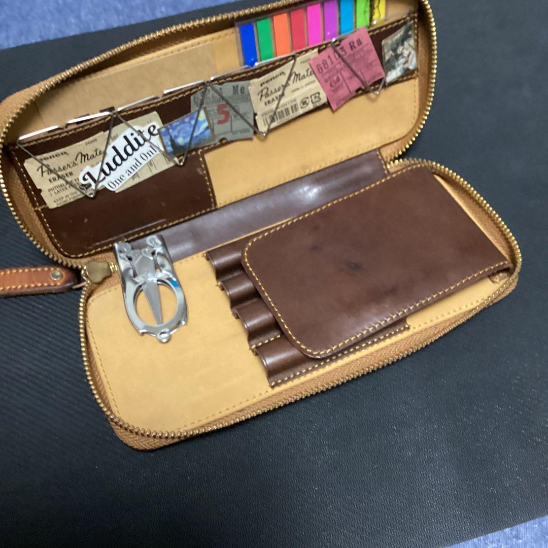 バハギアペンケース　しゃーぺん