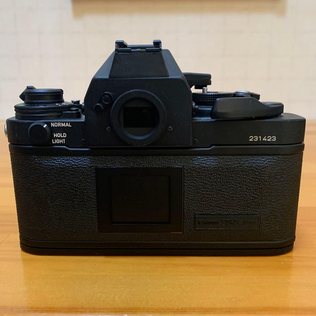 【ジャンク扱い】フィルムカメラ Canon NEW F-1、レンズ4本、他
