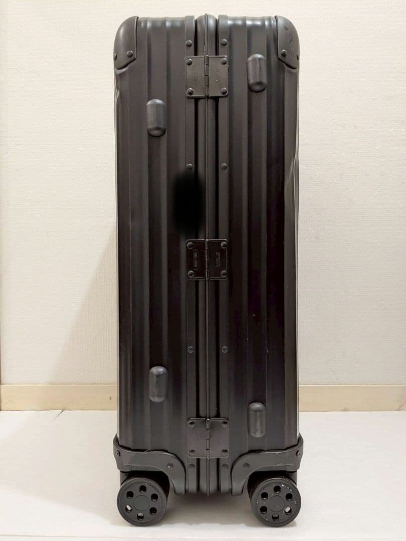 希少 リモワ ルフトハンザ トパーズ ステルス ブラック 4輪 64L