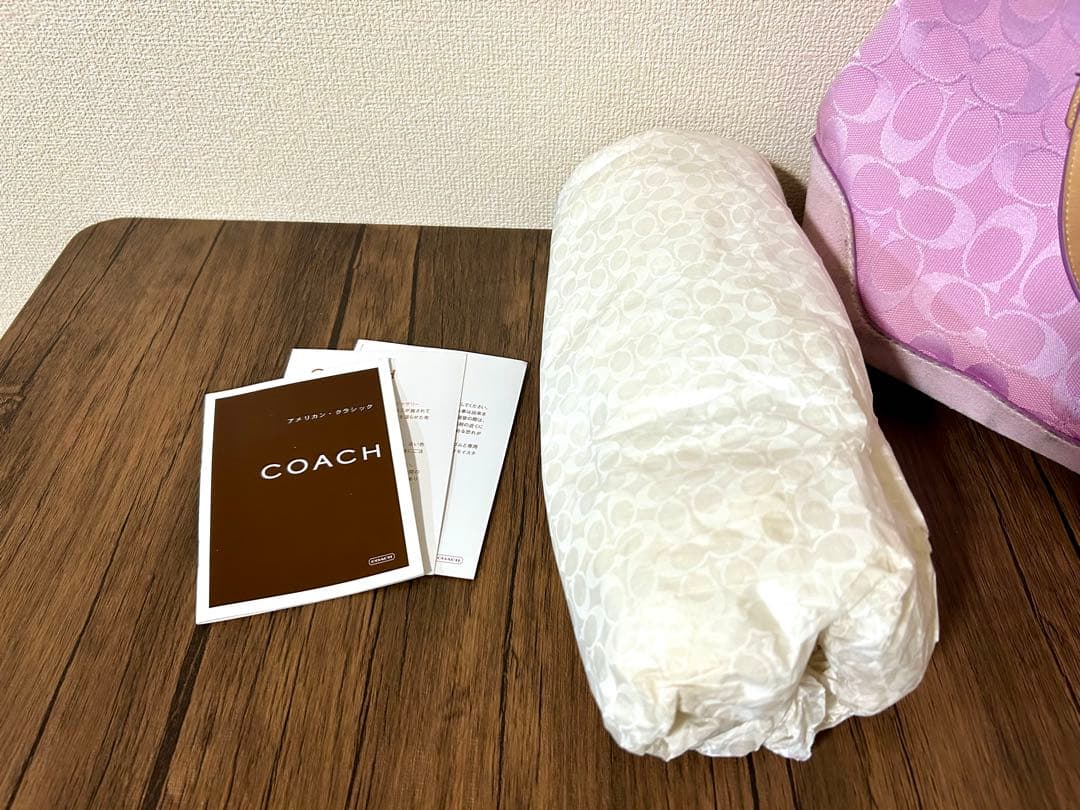 COACH コーチ　ショルダーバッグ　肩掛け　シグネチャー　ピンク　収納袋付き