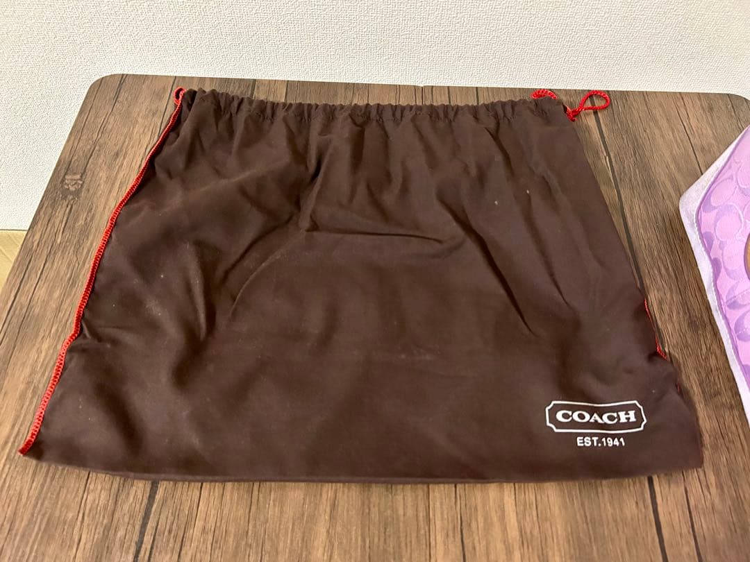 COACH コーチ　ショルダーバッグ　肩掛け　シグネチャー　ピンク　収納袋付き