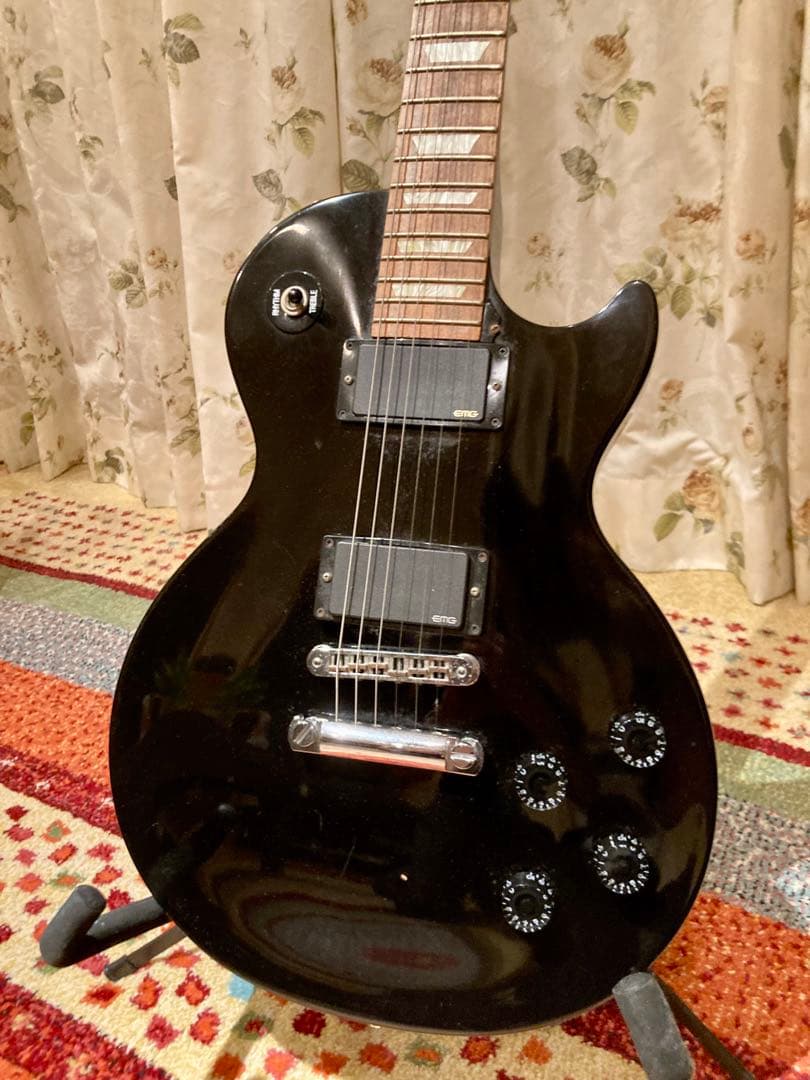 ギブソンUSA レスポール・スタジオ　オールブラック　ハードケース付き