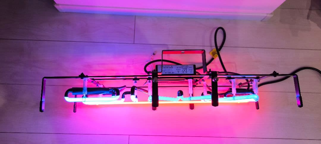 ZIMA　ネオン管　バーカウンター　ネオンサイン　おしゃれ