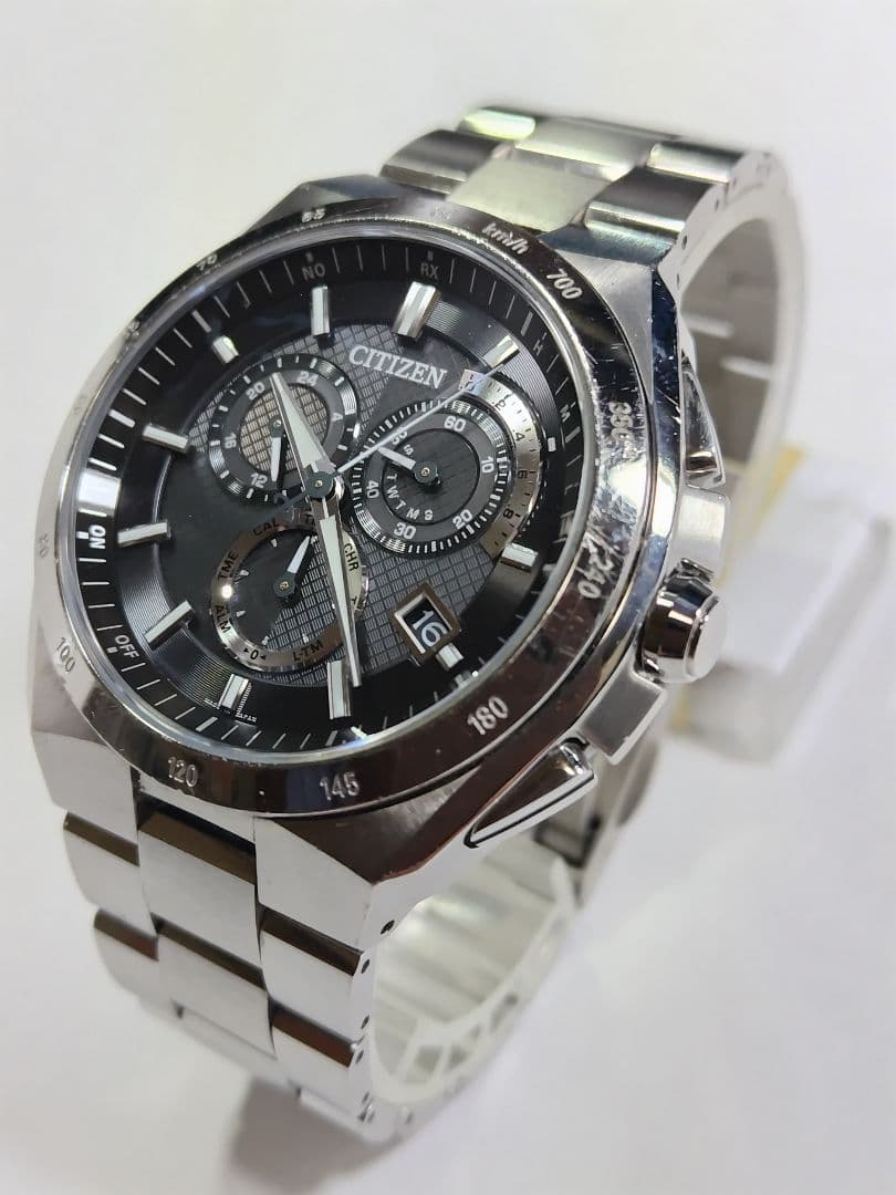 シチズン　アテッサ　エコドライブ　クロノグラフ　電波時計　軽量スーパーチタン
