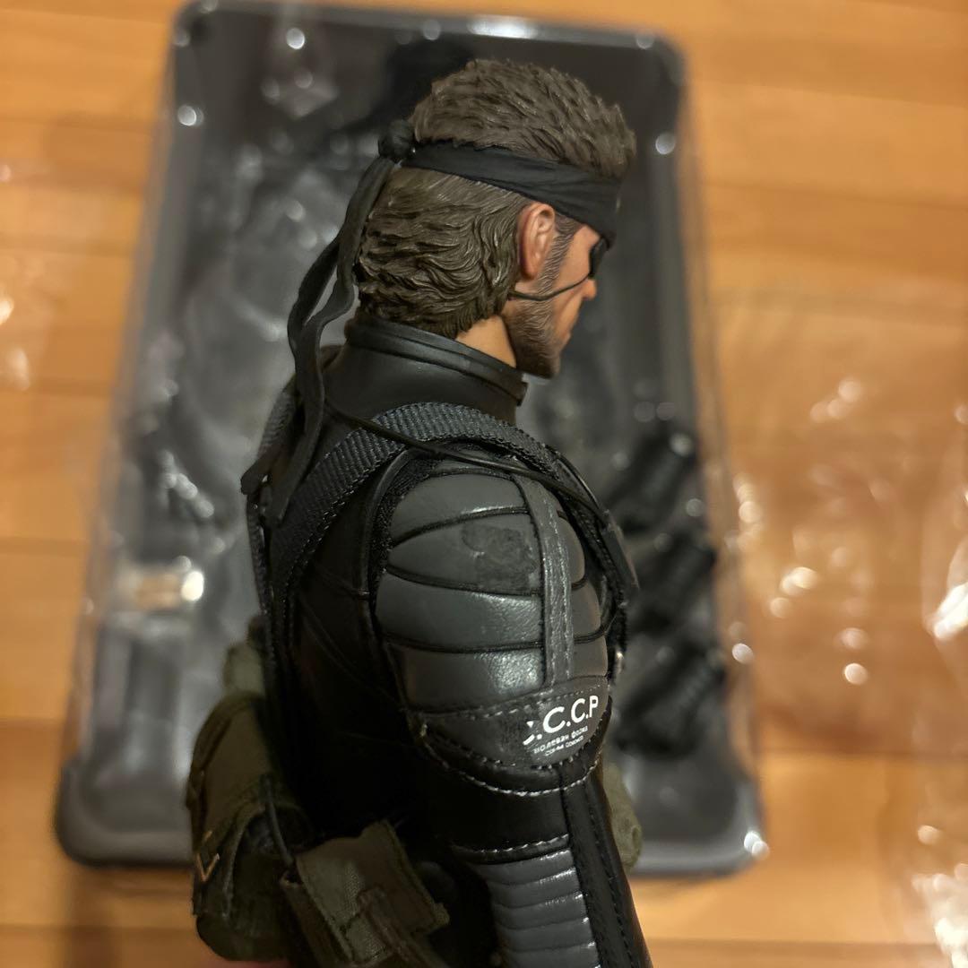 HOTTOYS メタルギア ソリッド３ スネークイーター ネイキッド・スネーク