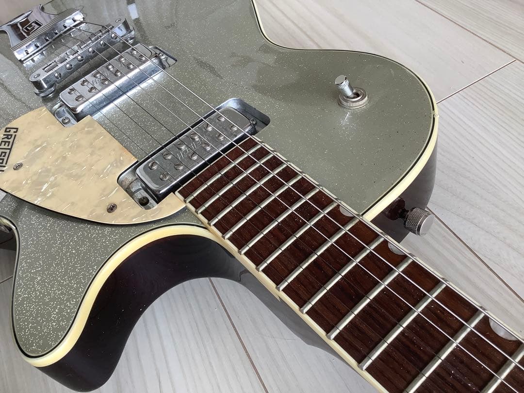 GRETSCH （替え弦・アンプコード付き）グレッチ　エレキギター