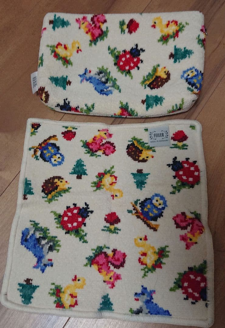 殆んど未使用 フェイラーハイジフォレストフレンズマルチケース&ハンカチ