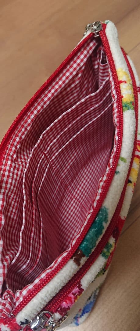 殆んど未使用 フェイラーハイジフォレストフレンズマルチケース&ハンカチ