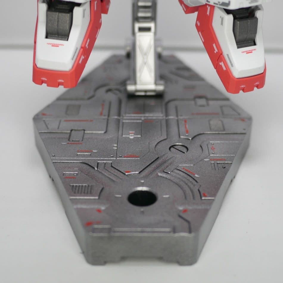 バンダイ RG ガンダムマークIIエゥーゴ仕様 塗装 完成品 ガンプラ