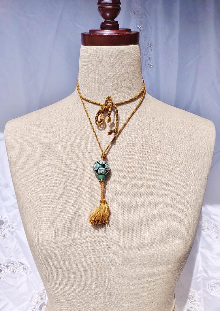 吉田正子トンボ玉（貳拾壹）　「江戸組み紐」ネックレス　ガラス玉に込めた日本画