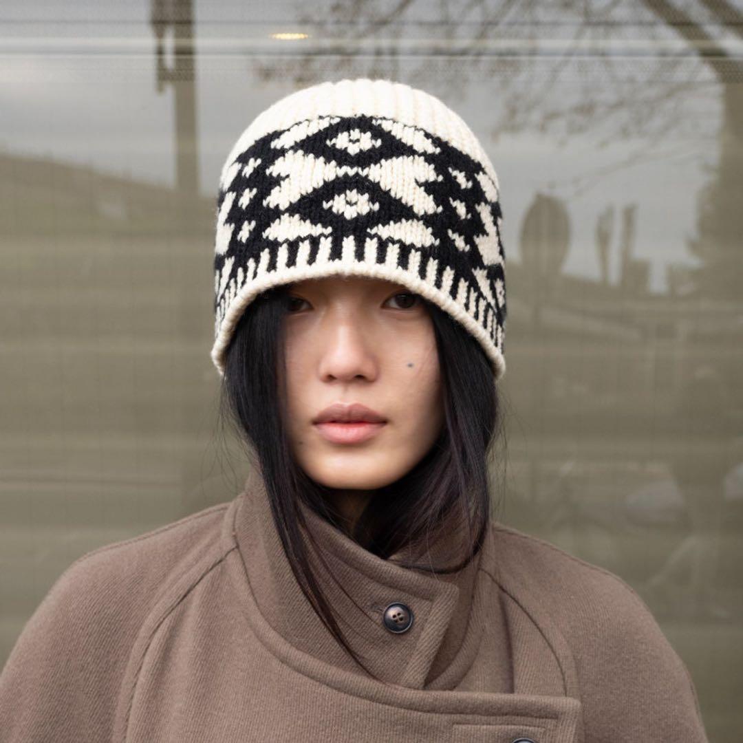 Low Classic ロウクラシック　ニット帽　ビーニー