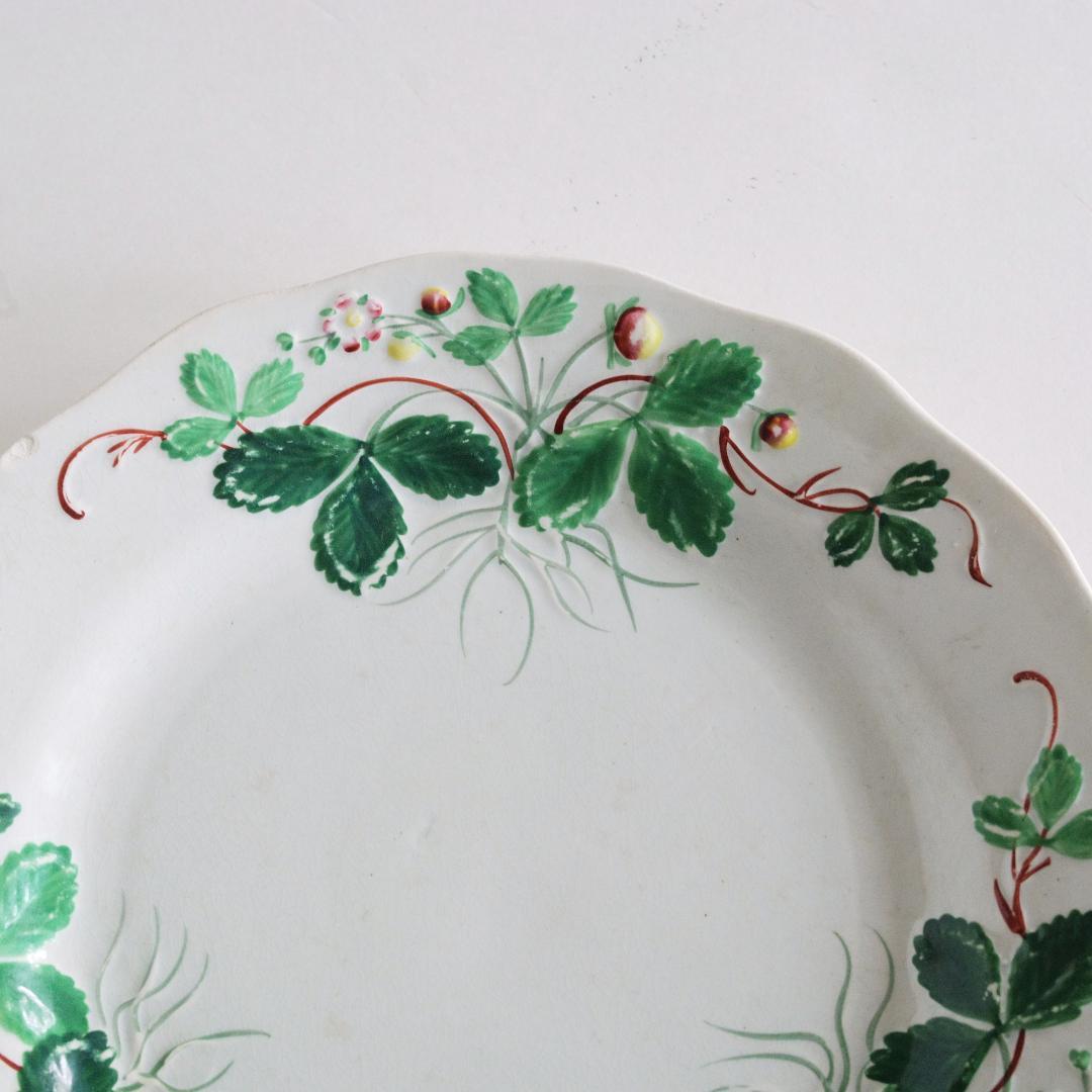 ジョルジュ・サンドのいちご皿 FRAISE クレイユモントロー F