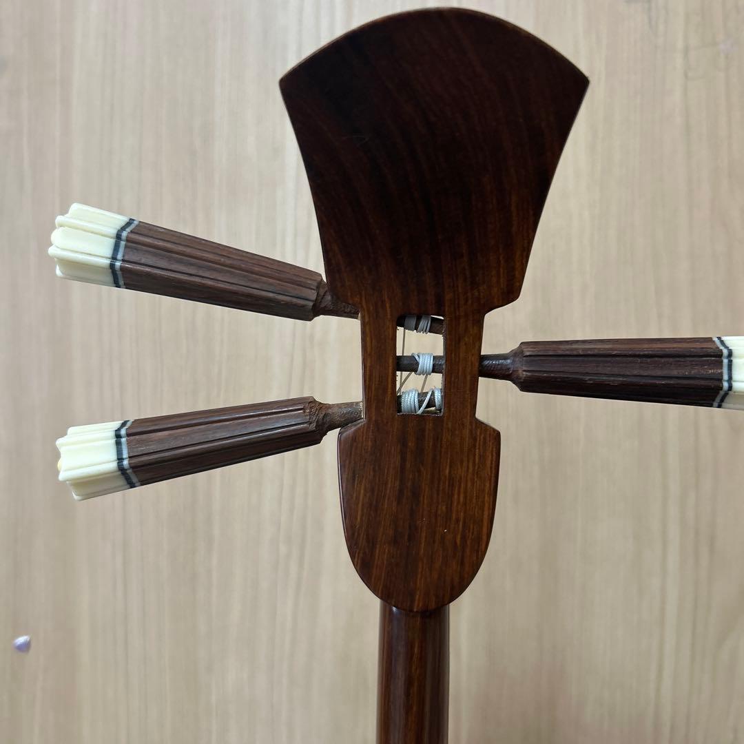 三線 沖縄 蛇皮 1枚張り ハードケース 宮古木工芸 故与儀栄功 氏