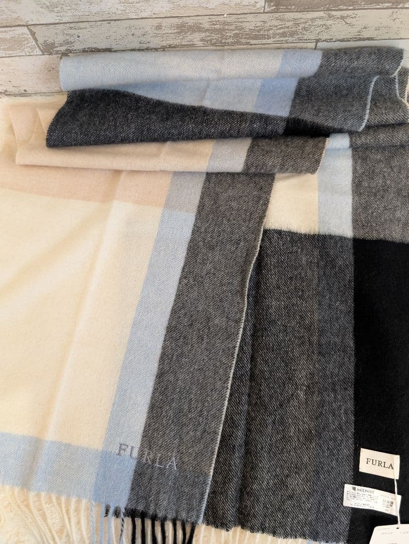 FURLA カシミヤ100% マフラー 新品タグ付き