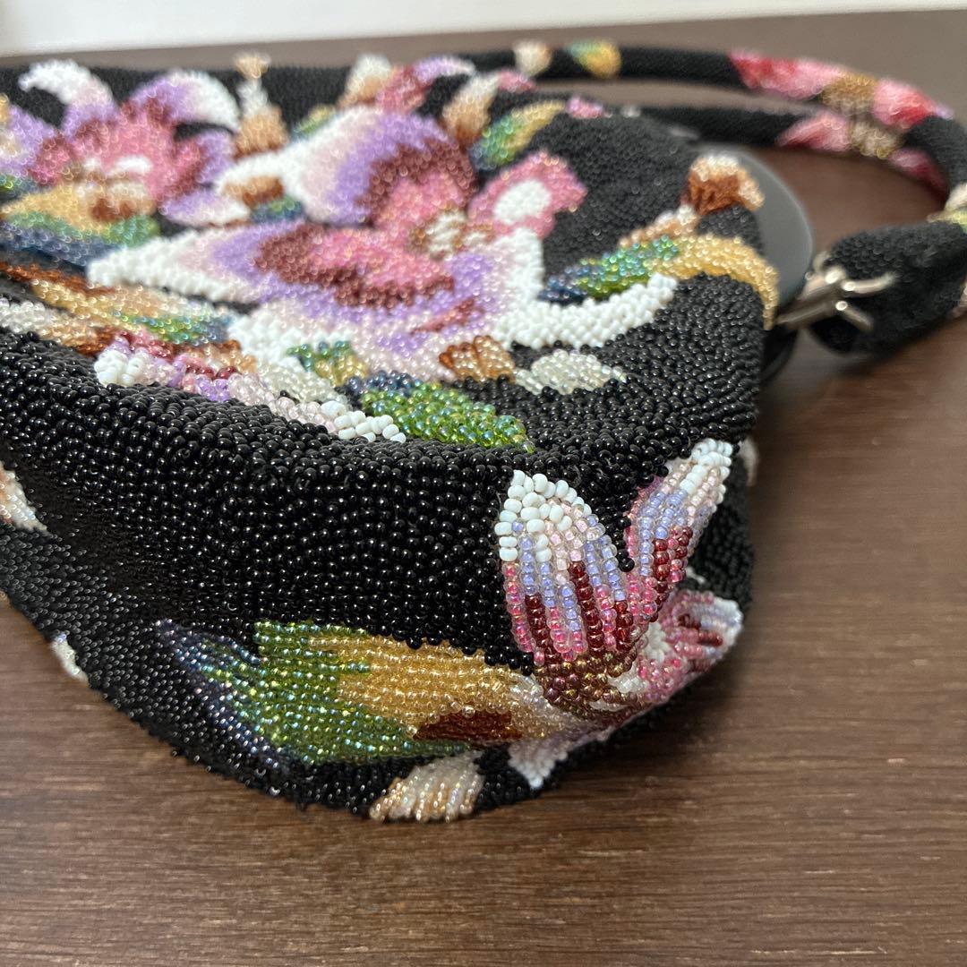 花柄　ビーズハンドバッグ　和装　着物　昭和レトロ　ビーズバッグ　がま口