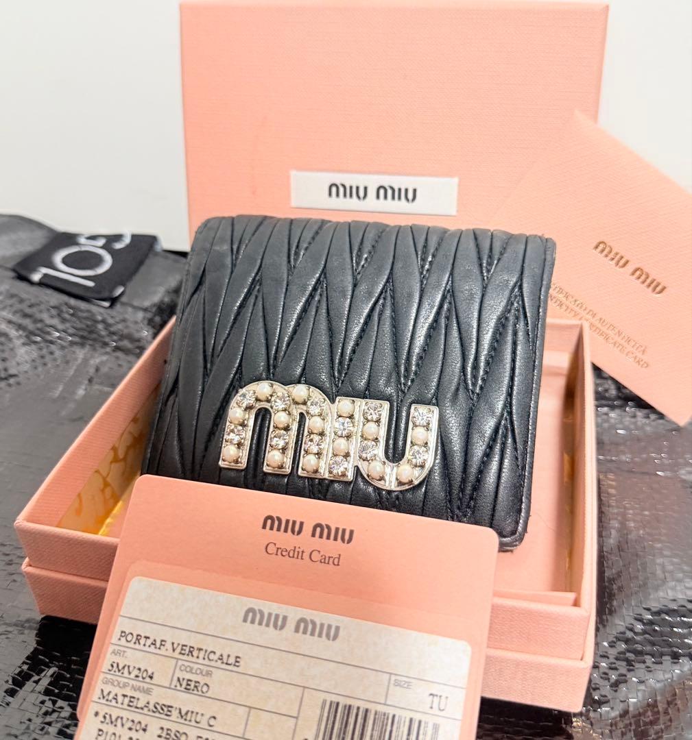 【正規品】MIU MIU(ミュウミュウ) パールロゴ 三つ折り財布 ブラック