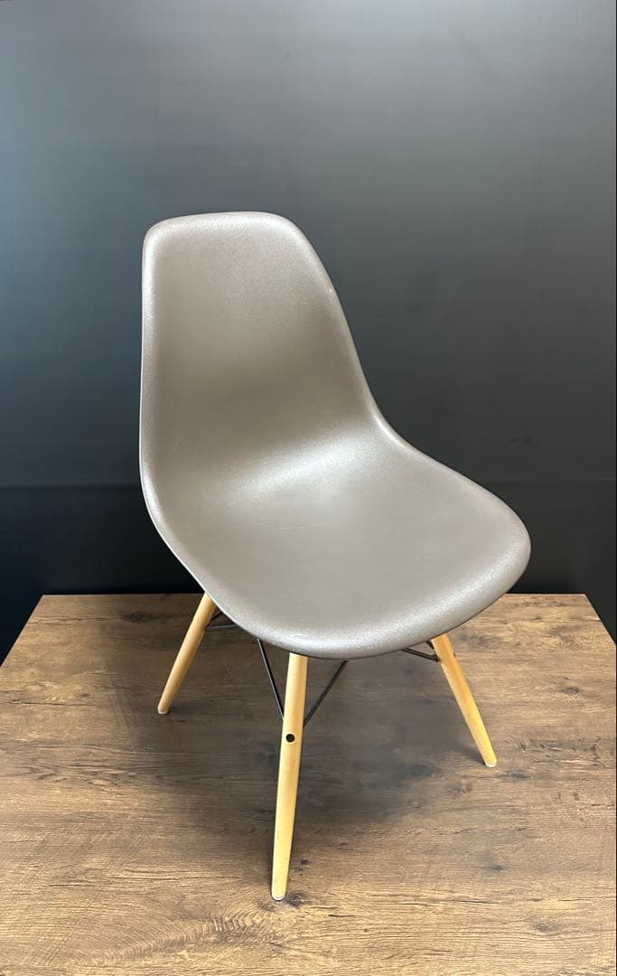 HERMAN MILLER ハーマンミラー イームズ サイドシェルチェア