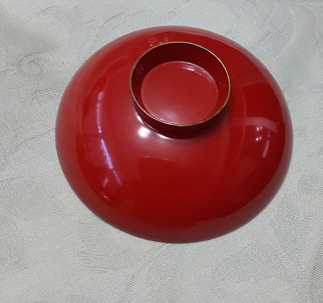 赤い漆器 杯　五三の桐