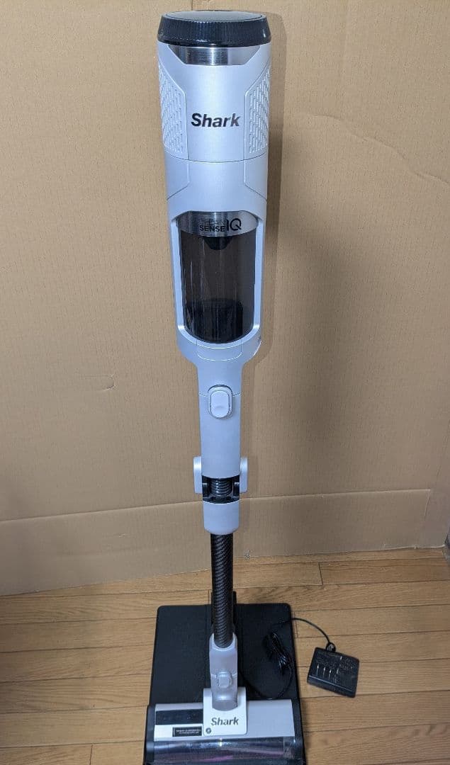 Shark　シャーク　 Clean Sense iQ IW2241J