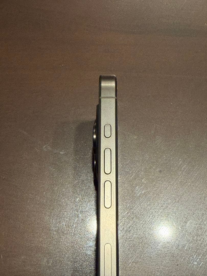 iPhone 15 Pro 128GB ナチュラルチタニウム SIMフリー