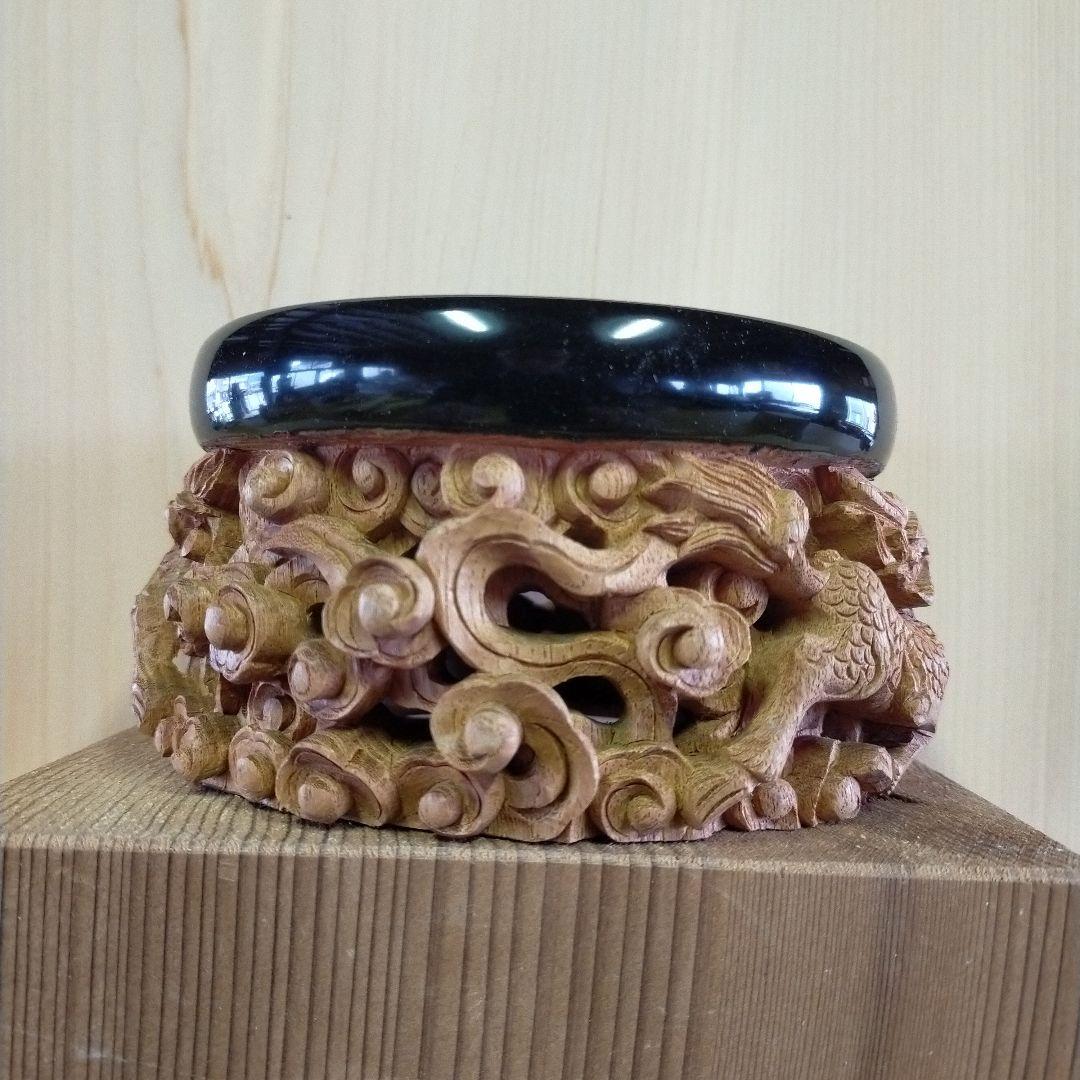 漆塗り欅麒麟一刀彫り輪台 ４、５寸