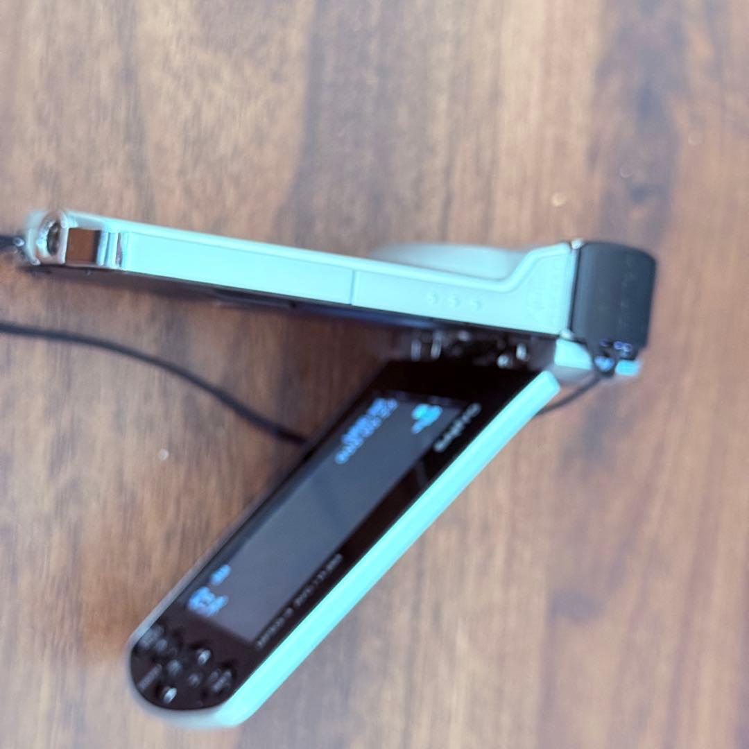 SANYO Xacti DMX-CS1 フルハイビジョンムービーカメラ シルバー