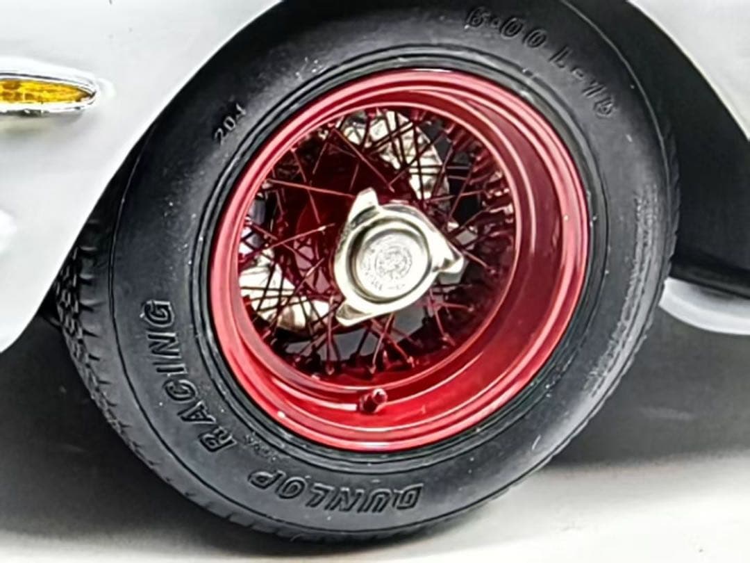 新品 CMC 1/18 フェラーリ 250 GTO 30周年記念モデル ミニカー