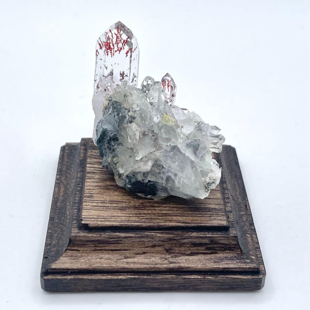 Namibia ゴボボセブ山 ヘマタイトインクォーツ(クラスター)