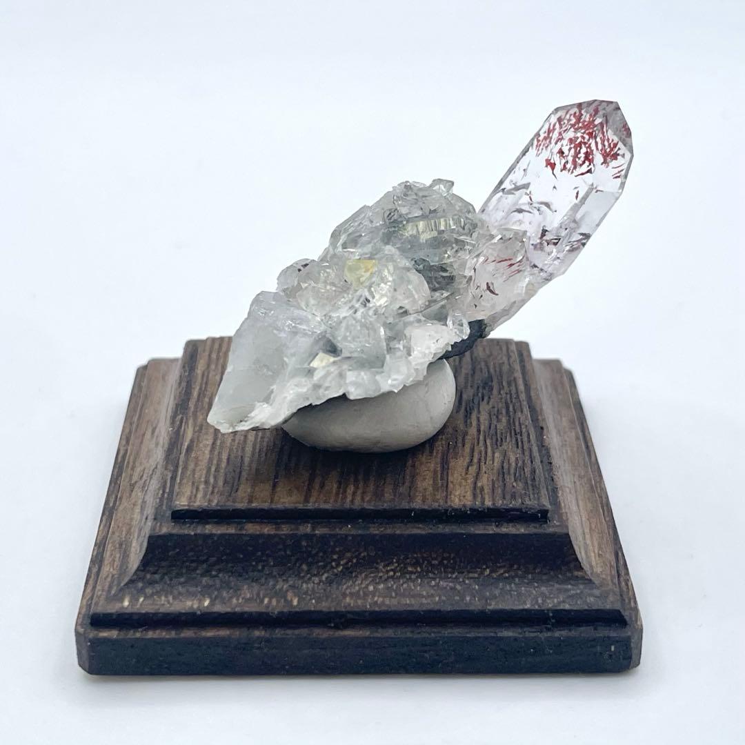 Namibia ゴボボセブ山 ヘマタイトインクォーツ(クラスター)